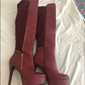 Platform heeled boots